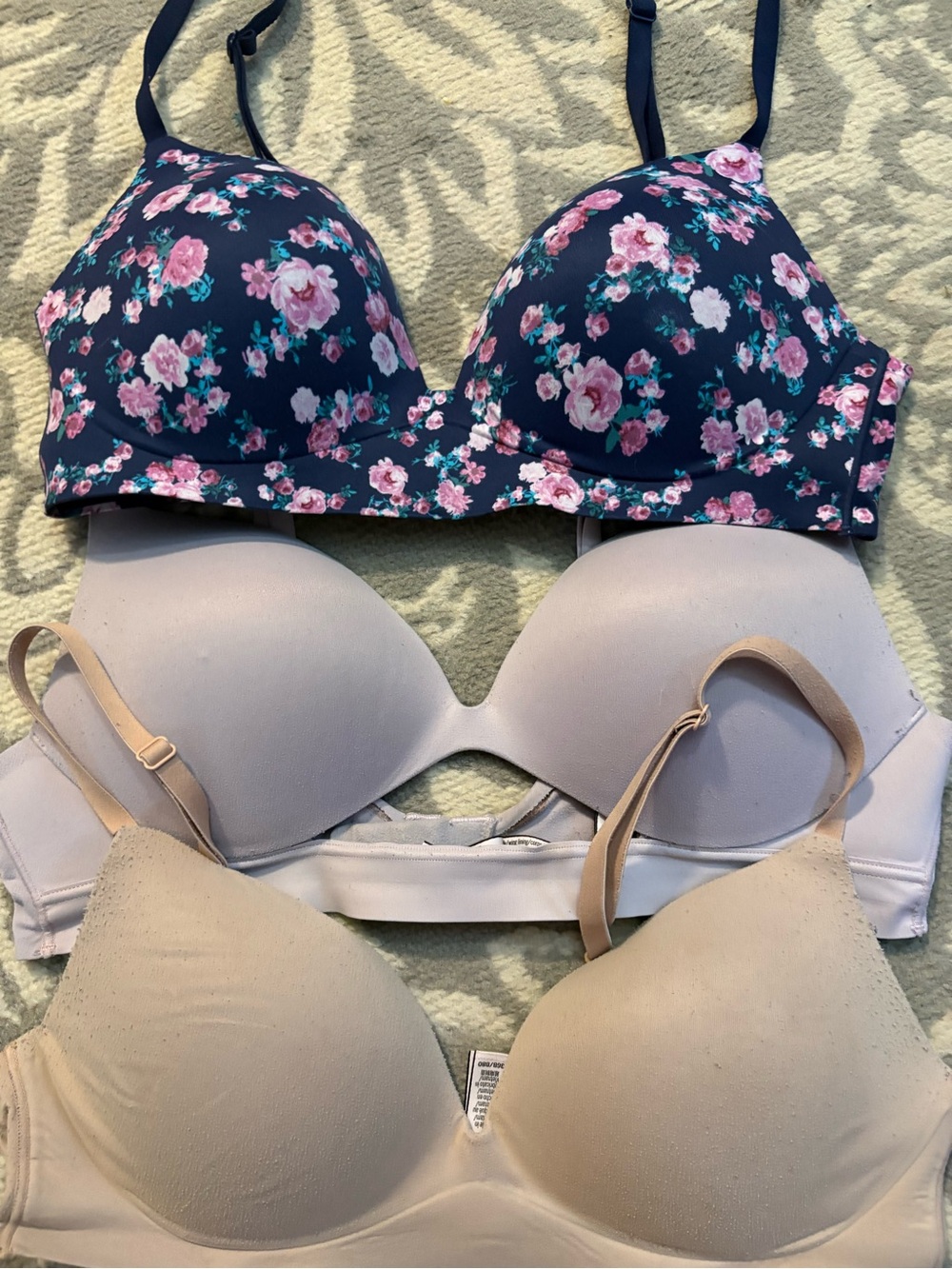 VS Incredible Padded No Wire Bras 36B